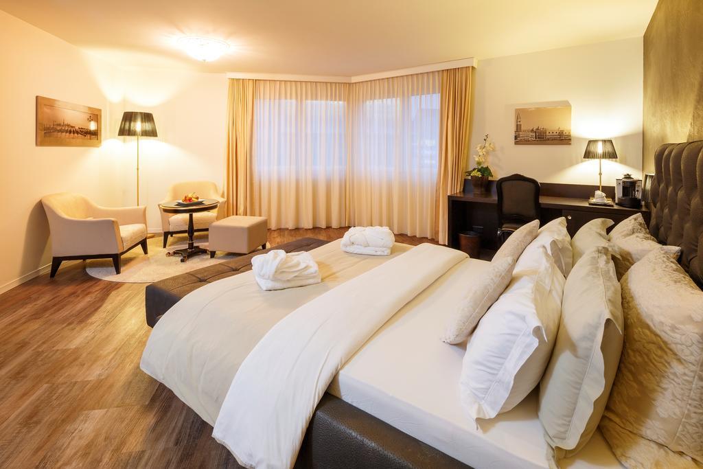 Business Hotel First Feusisberg Habitación foto